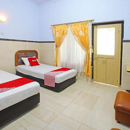 OYO 91516 Wisata Hotel Mataram Bagian luar foto