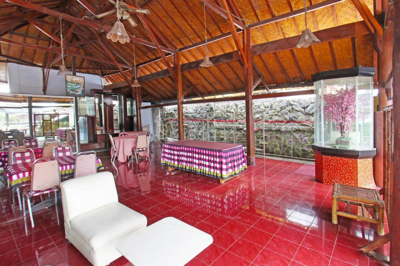 OYO 91516 Wisata Hotel Mataram Bagian luar foto