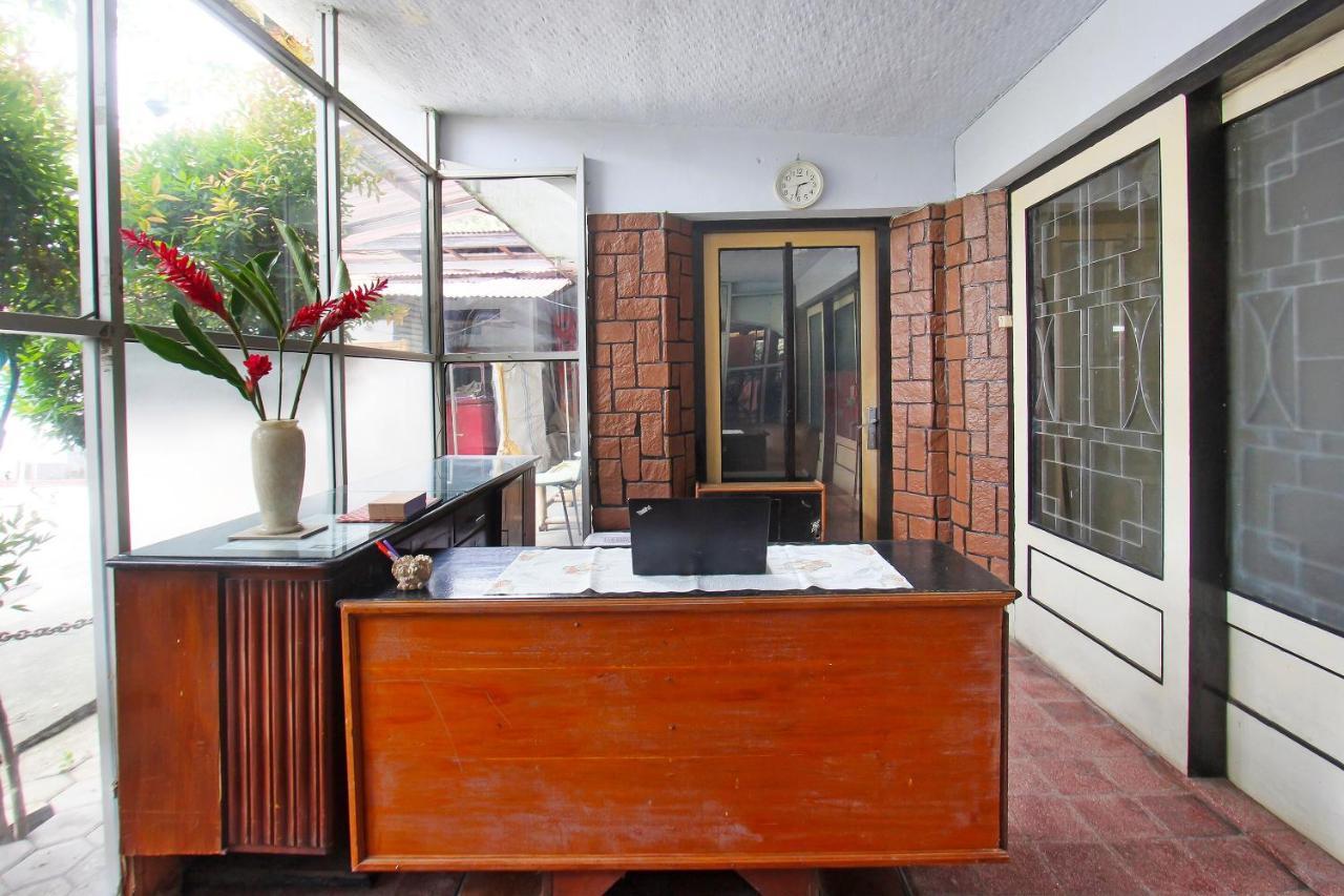OYO 91516 Wisata Hotel Mataram Bagian luar foto